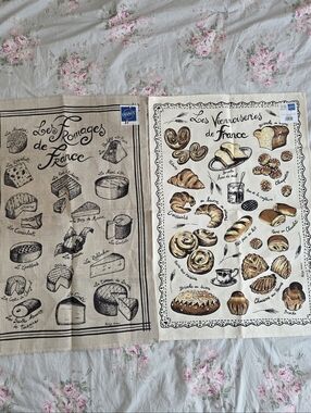 Pair Of Tea Towels Cheese And Bread Made In France Torchons & Bouchons NWT Linen